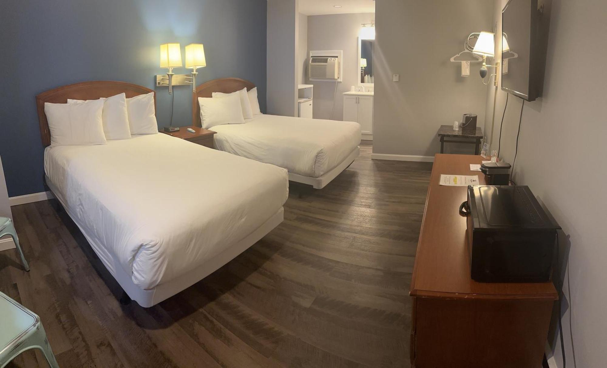 Trade Winds On The Bay Aparthotel Rockland Buitenkant foto
